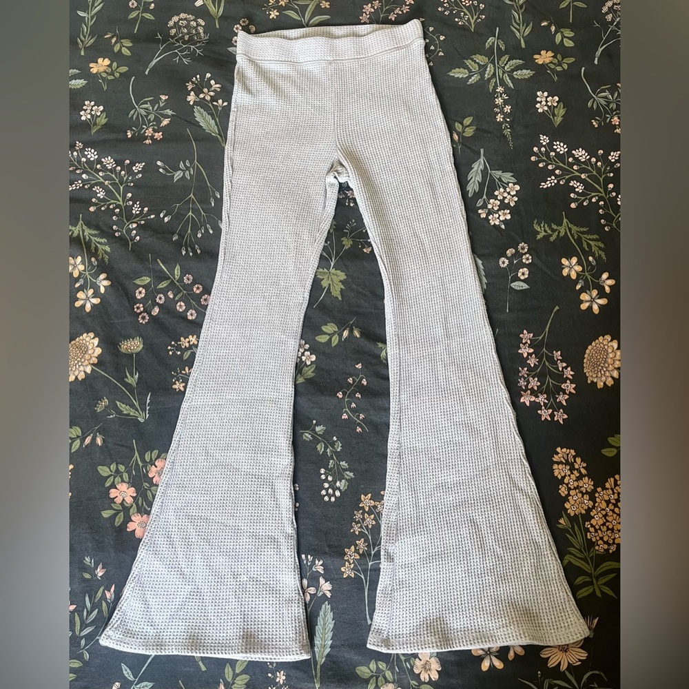 Aerie Waffle Knit Flared pants M Tall gray